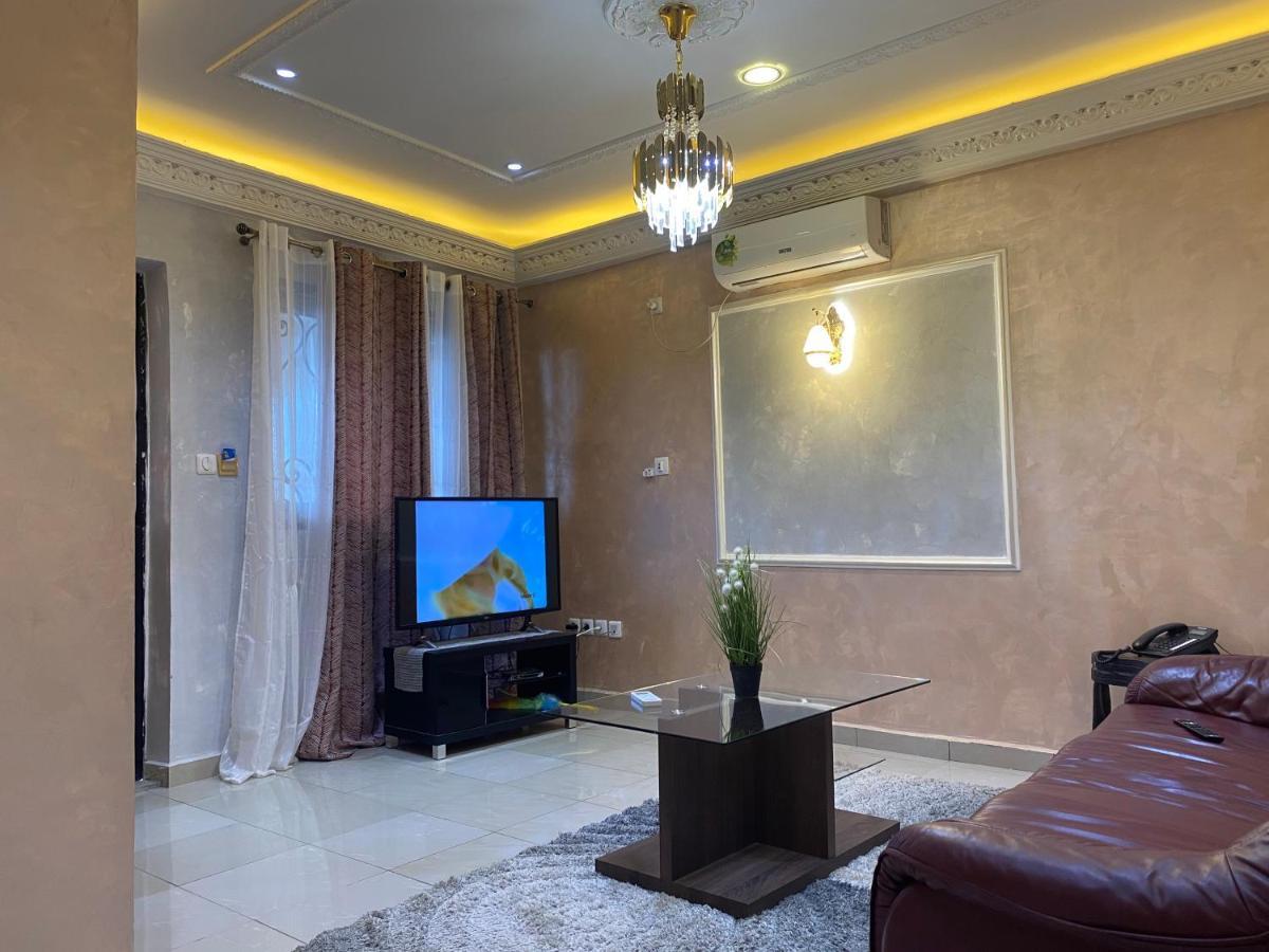 Residence Martha Yaoundé Екстериор снимка