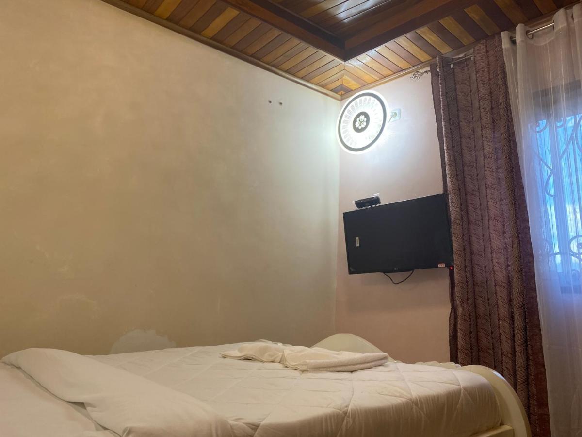 Residence Martha Yaoundé Екстериор снимка